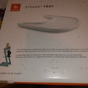 Stokke baby tray and the seat.